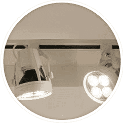 illuminare-interni-negozio-con-i-faretti-a-binario