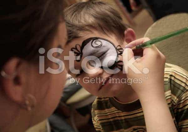 vetrina-trucca-bimbi-carnevale