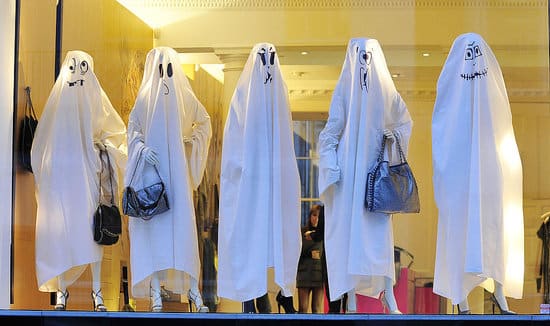 vetrine-halloween-allestimenti-fantasmi