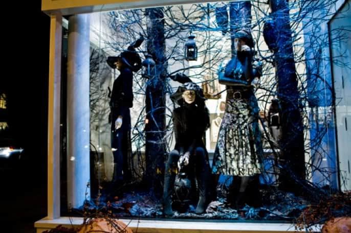 vetrine-halloween-allestimento-Luce